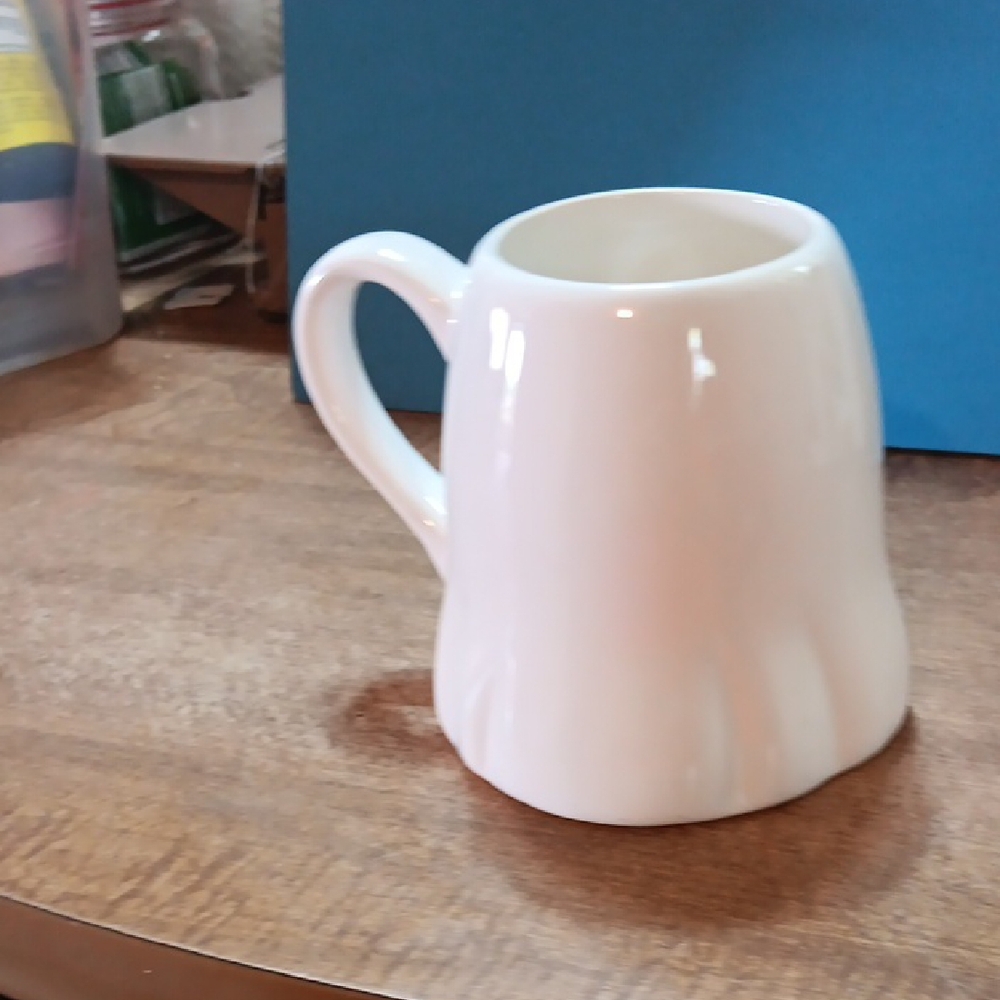 White and Black Ghost Mug for Dining - Picture 6 of 7